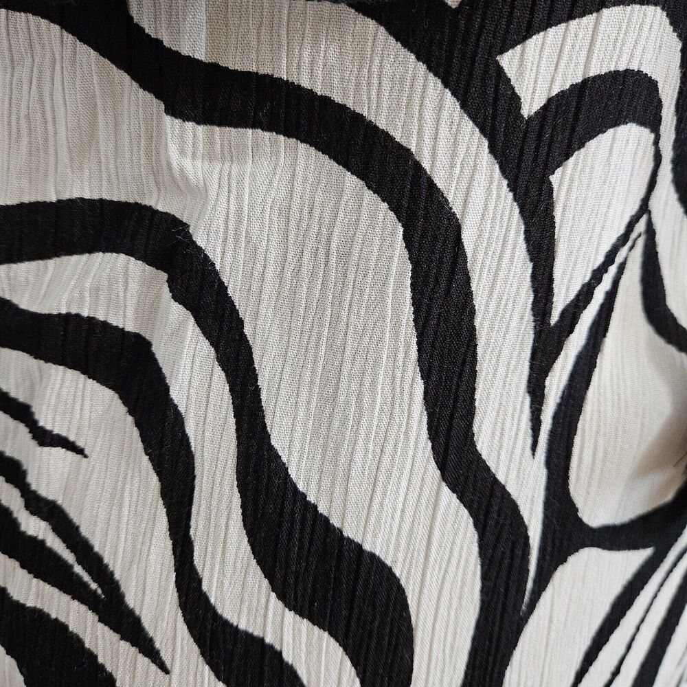 NEW River Island Dress Womens Medium White Black‎ Mini Sleeveless Cutout Back - Picture 7 of 15